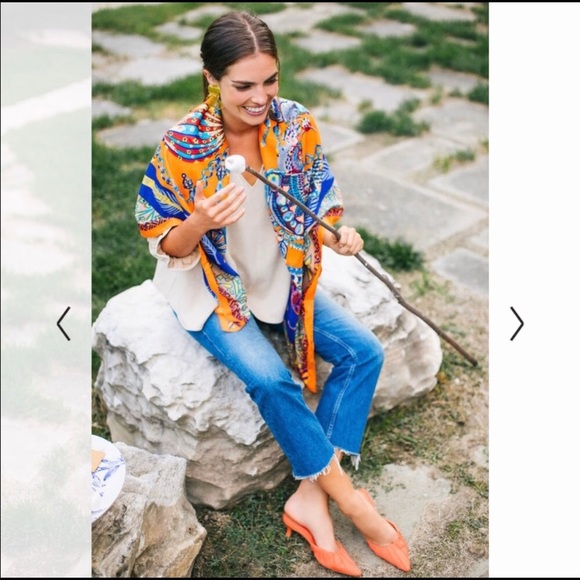 NWOT Scarf - Picture 4 of 7